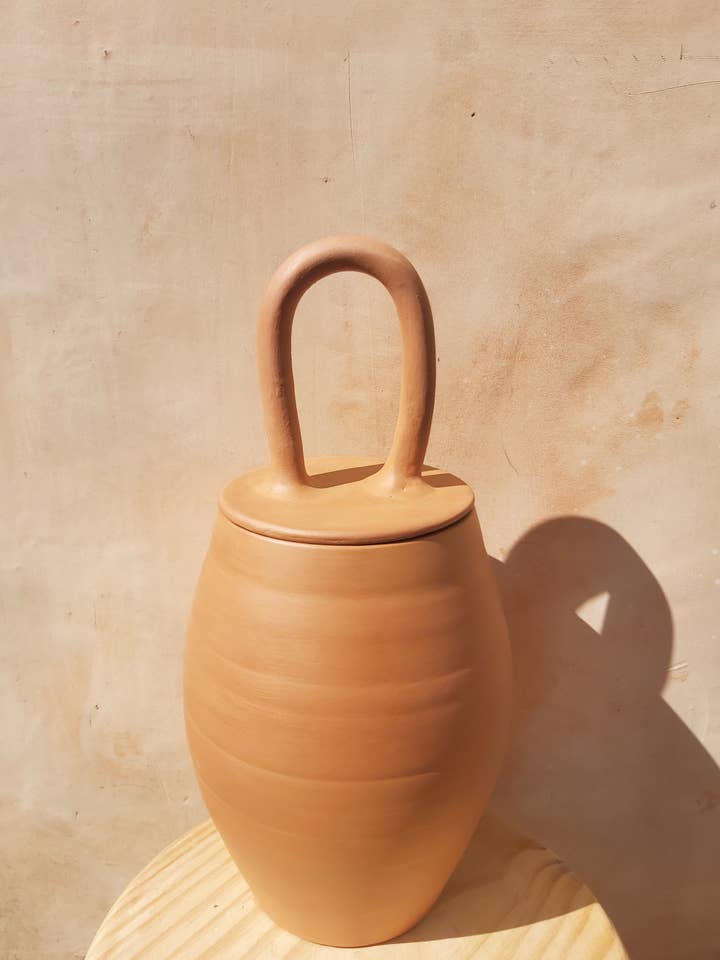 Pot en terre cuite pour la vente par Cerámica Roca Caus