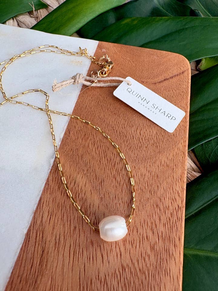 Ferskvandsperle Langstrakt Rolo Halskæde for engroshandel hos Quinn Sharp Handmade