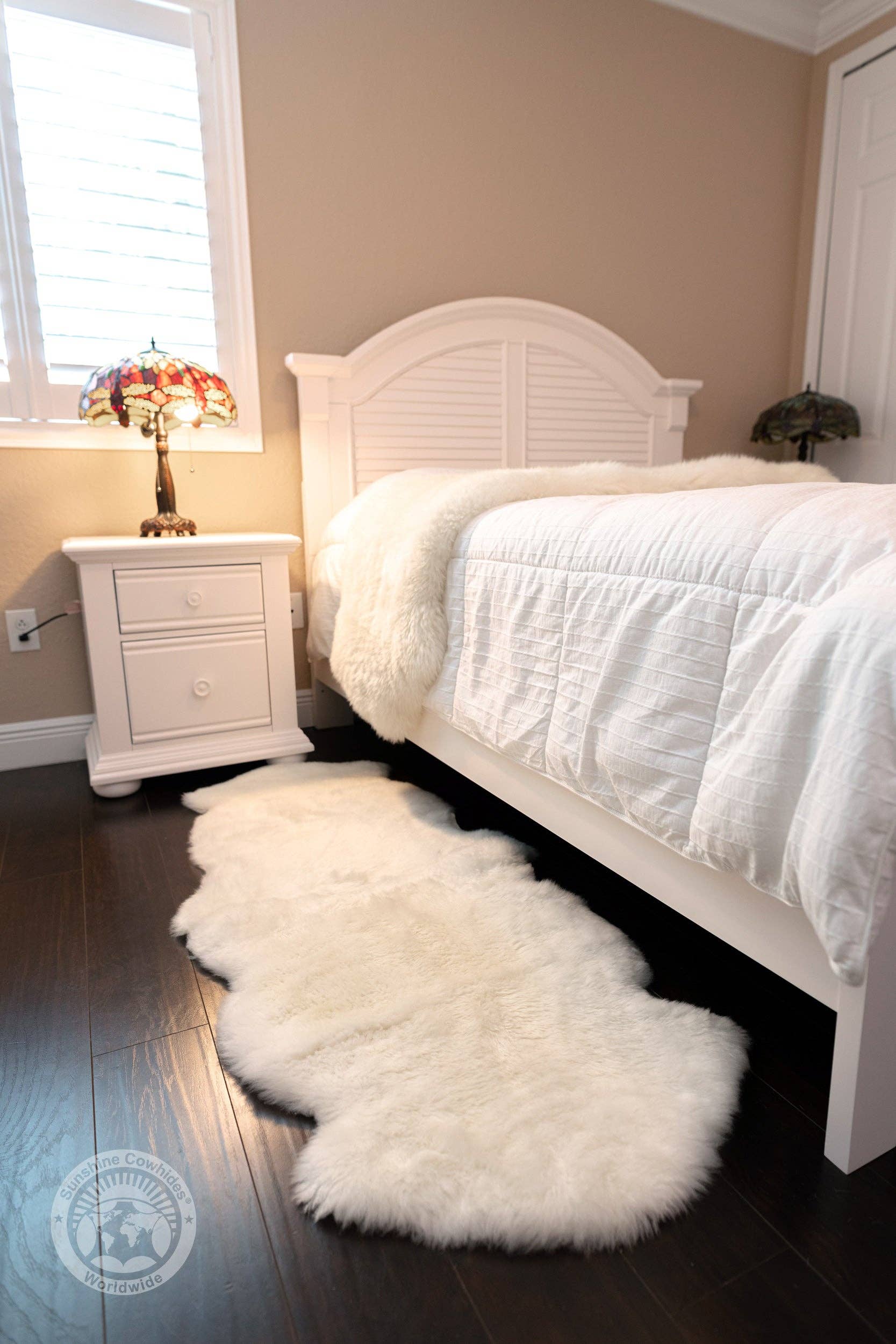 Sheepskin Rug - Natural White - 2x6' for wholesale on Faire2