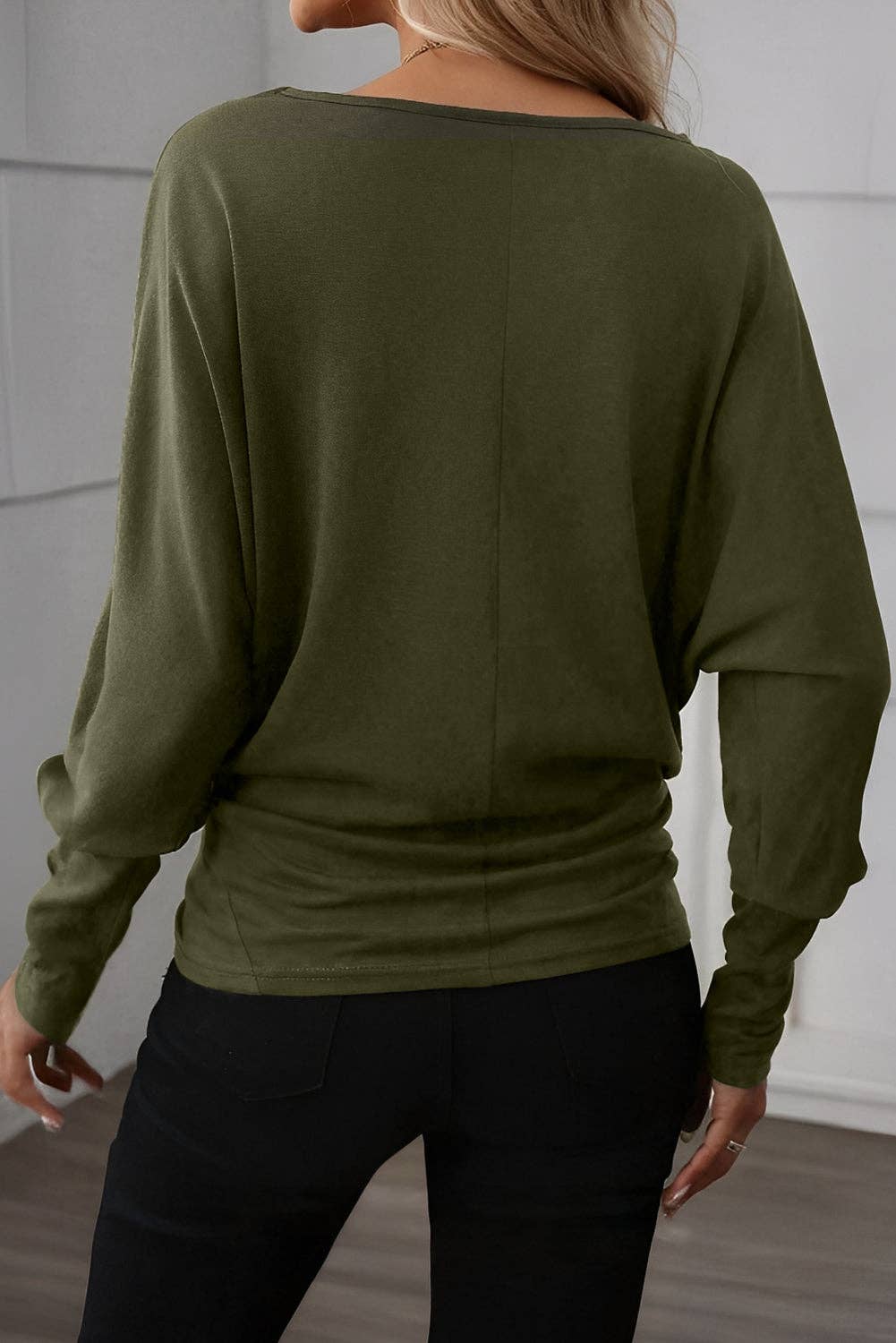 Lovesoft - Wholesale T-Shirt - Women's - Four Leaf Clover Solid Color Extended Cuffs Long Sleeve Top1