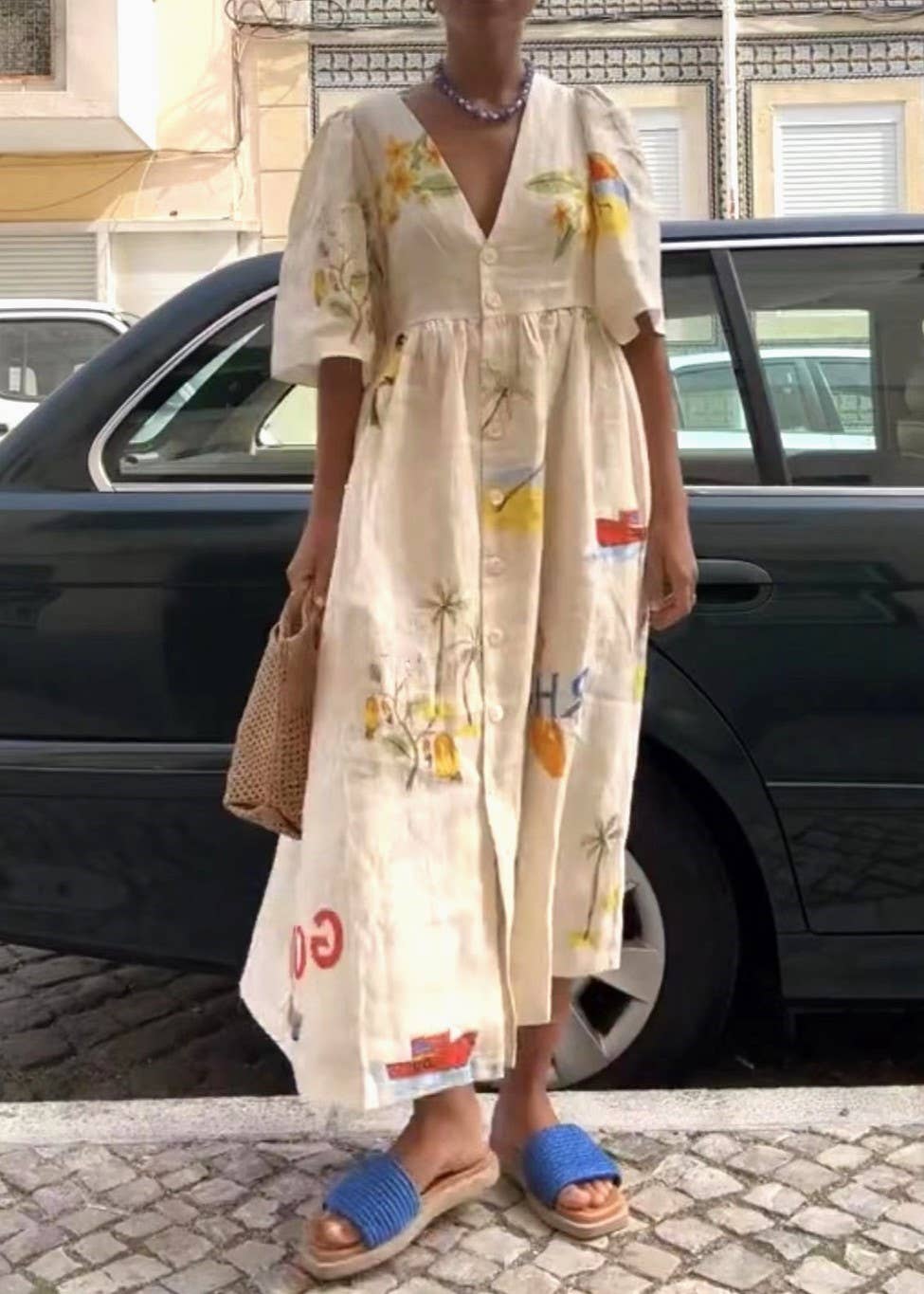 Décor Robe midi à col en V avec imprimé cartoon de mode en vente sur Faire1