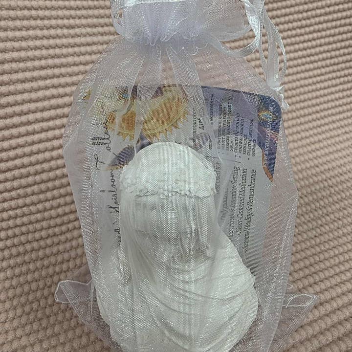 Divine Angelic Guidance - Michelle Irene - Wholesale Sculpture - 🕊️ Veiled Mother Mary5