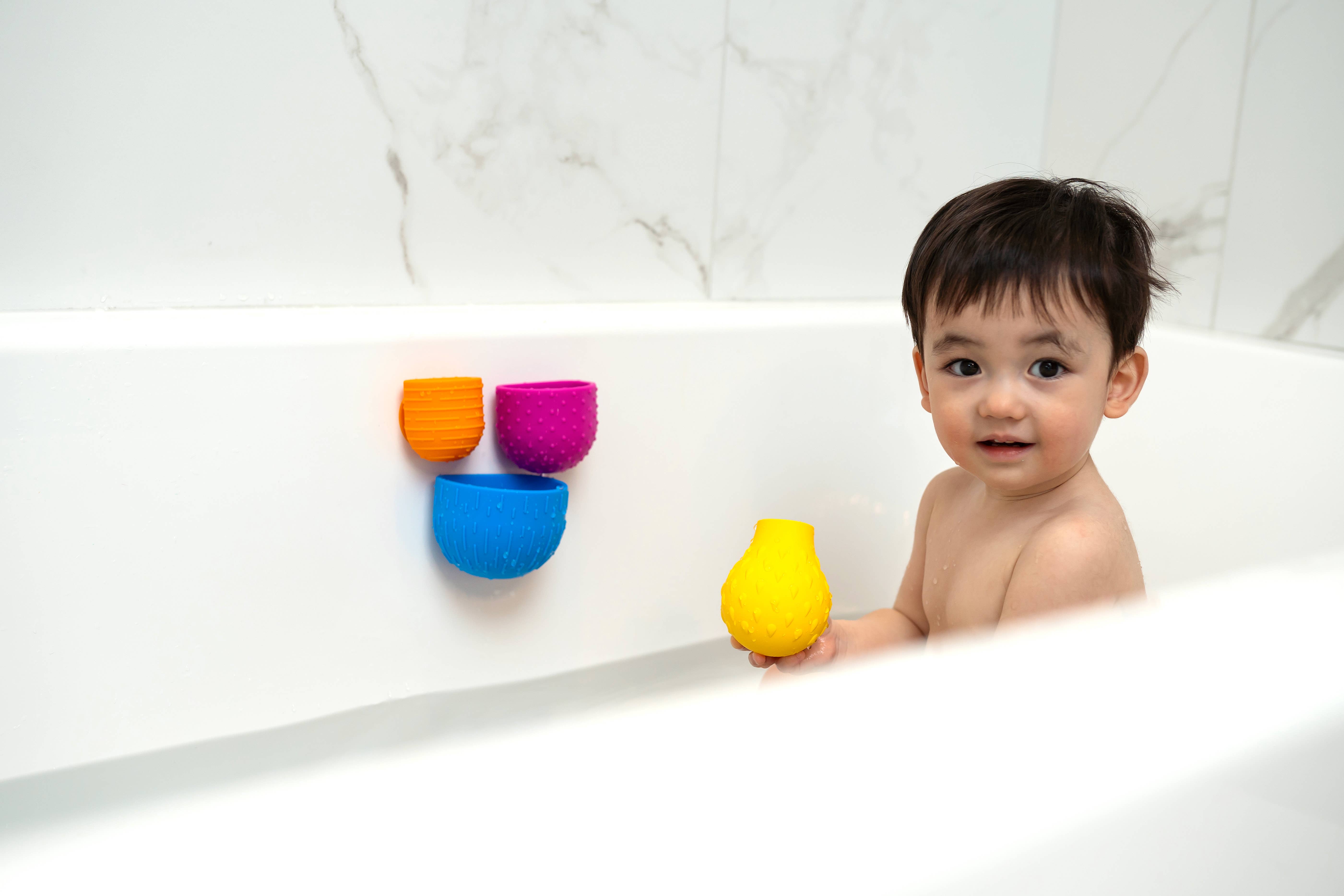 Möbi Games Inc. - Wholesale Bath Toy - Baby - Oomplz Drip Drop Suction Cups1