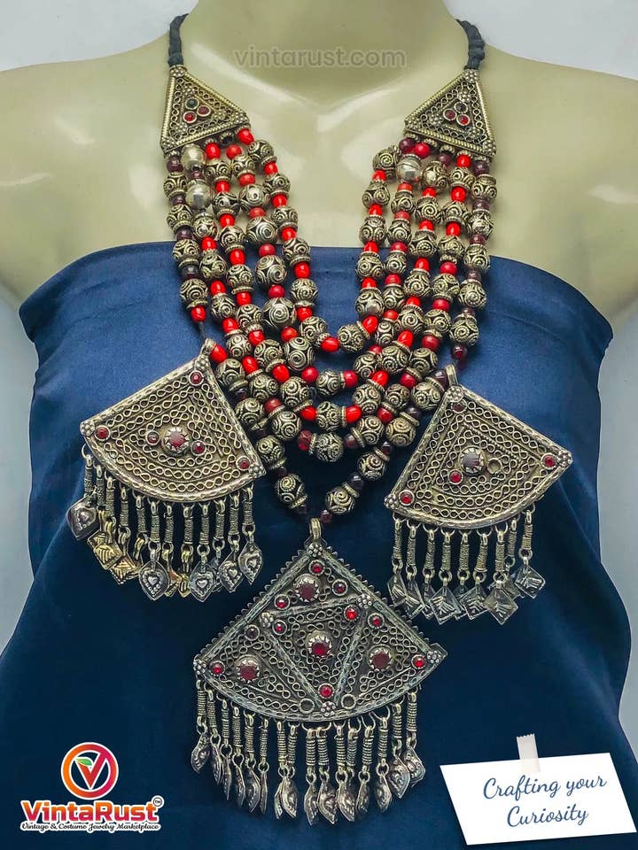 Collar de cuentas multicapa vintage boho con cuentas rojas tribales para venta al por mayor de vintarust