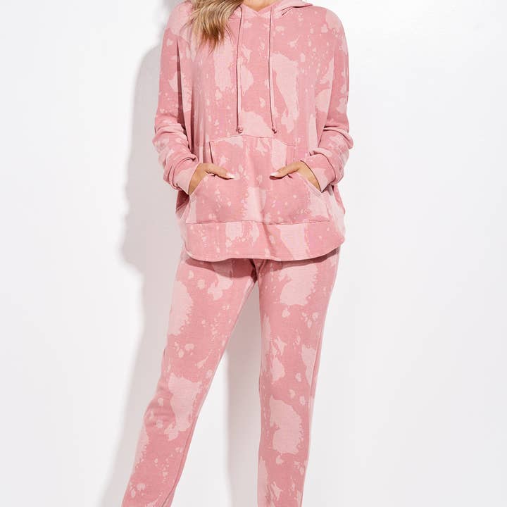 TB817F01 - Ensemble de vêtements de nuit à capuche à imprimé teinté pour la vente par Phil Love