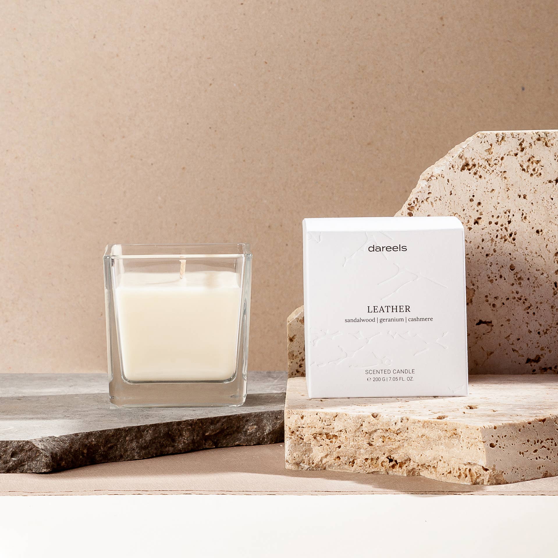 Dareels - Wholesale Jar/Filled Candle - LEATHER Scented candle5