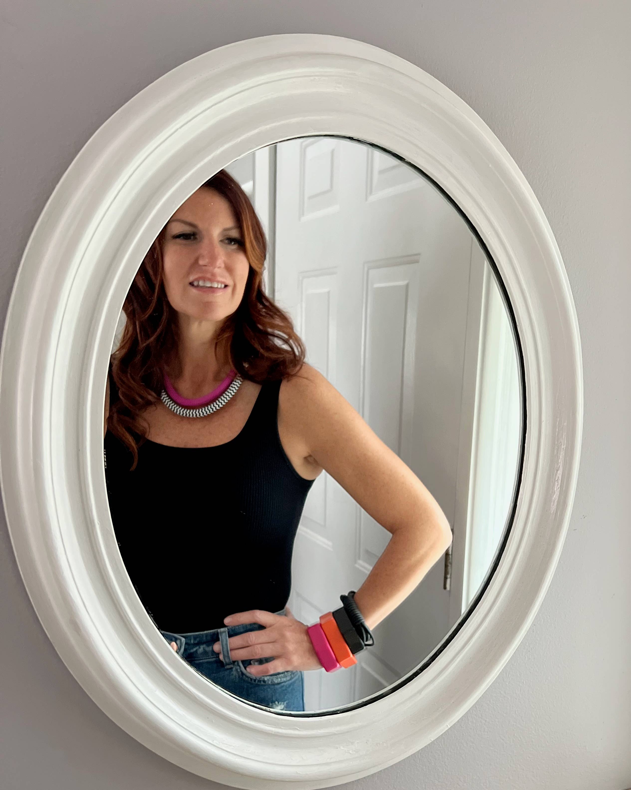 Alter Ego Designs - Vente Colliers plastrons - ILLUMINATE : Collier Ras-du-Cou en Fibre Douce Classique Moderne Rose Fuchsia1