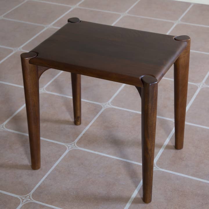 Table d'appoint en bois de manguier massif Wesley pour la vente par Mango Furniture Inc.