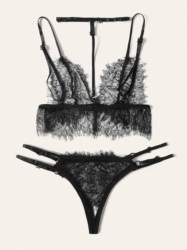 We-vibe - Wholesale Lingerie Set - Women's - Black Bloom Burlap Lace Lingerie Thong set2