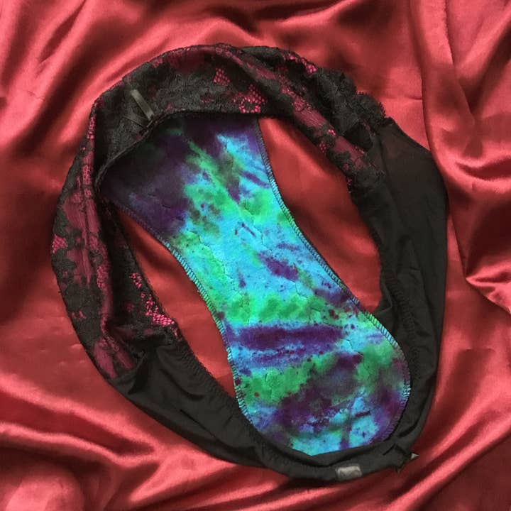 Honour Your Flow - Wholesale Menstrual Pad/Liner - Slim Mega - Reusable Sanitary Period Pads in Organic Cotton