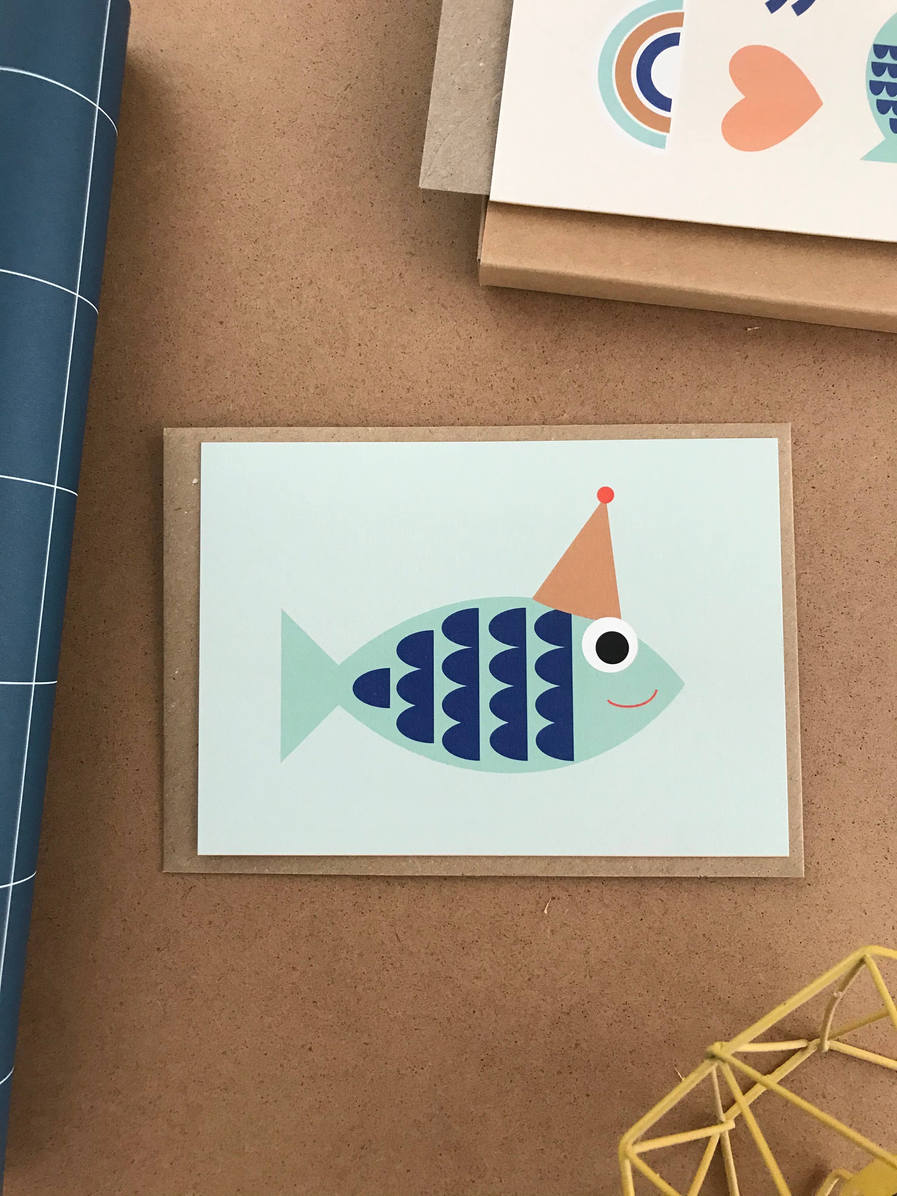 Linienwerk - Wholesale Postcard - HAPPY FISCH0