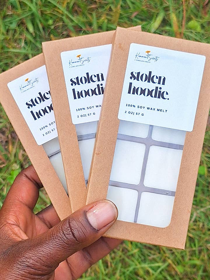 Stulen Hoodie Wax Smält för wholesale av Kommon Scents Candle & Bath Co