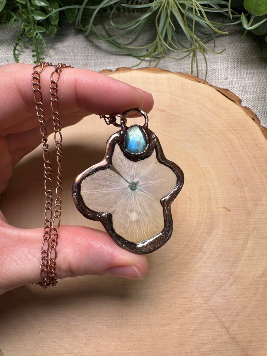 Copper Ashes - Wholesale Pendant/Charm Necklace - Quibblera- Labradorite and Flower Necklace1