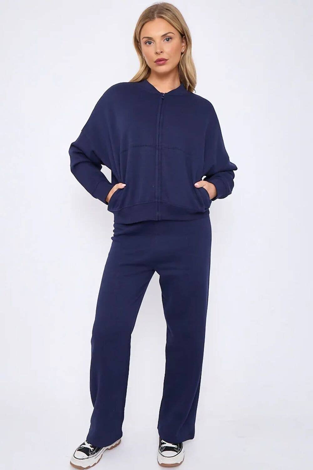 justyouroutfit – wholesale Lounge set – Women's – BOMBER SWEATSHIRT WITH STRAIGHT-LEG JOGGER4