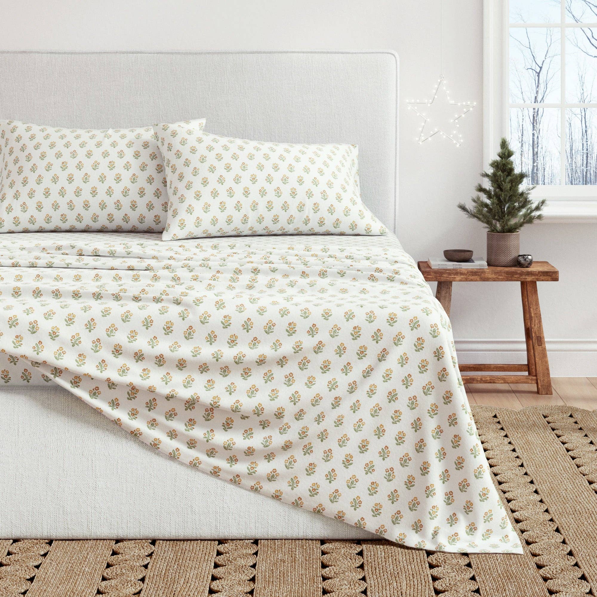 BH Collective - Wholesale Sheet Set - Flannel Sheets - 100% Turkish Cotton - Winter Floral6