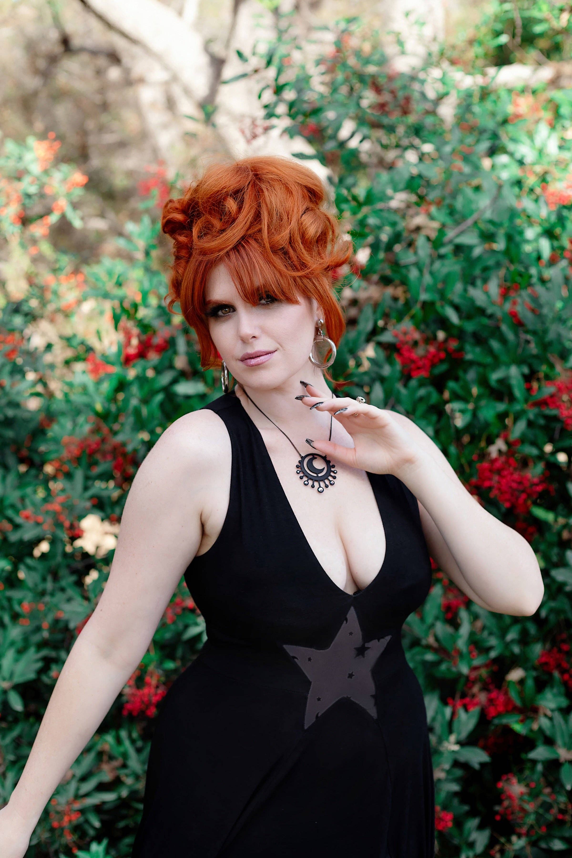 Weasel Wear - Vendita all'ingrosso Abito da sera - Donna - Maxi Abito a Rete Notte Stellata - Abito in Jersey Elasticizzato Nero con Pannelli in Rete Celestiale (Edizione Witchlight)1