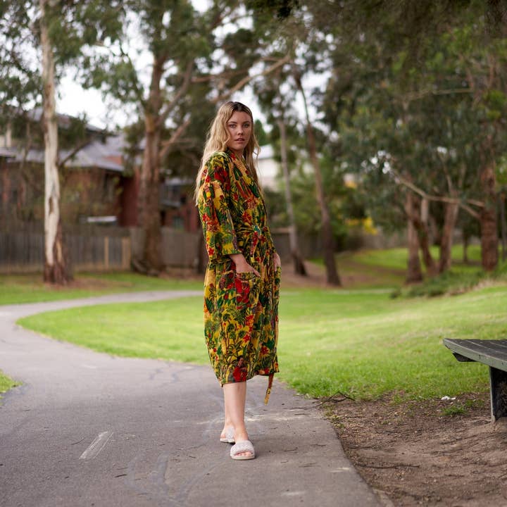 Linen Connections – Engroshandel Morgenkåbe - Dame – Kimono Bomuld Fløjl Floral Kimono Badekåbe Brude kåbe