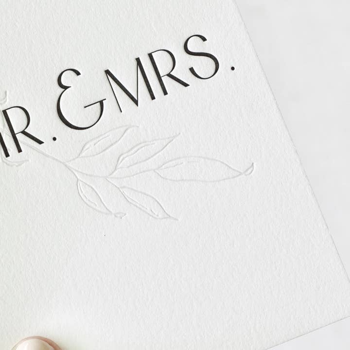 Michelle Renee Co. - Vendita all'ingrosso Partecipazioni di nozze - Carta Letterpress Mr. & Mrs.