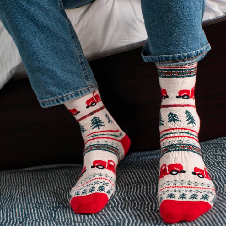 Polar Star - Wholesale Socks - Unisex - Truck Socks | Warm Socks | Christmas Socks | Woodland Socks2