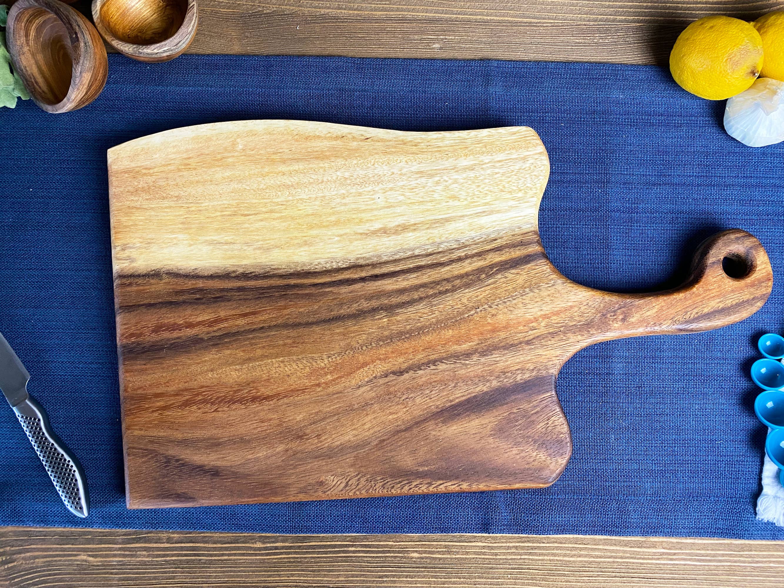 Tuckahoe Hardwoods – wholesale Cutting board – Large Live Edge Board with Handle5