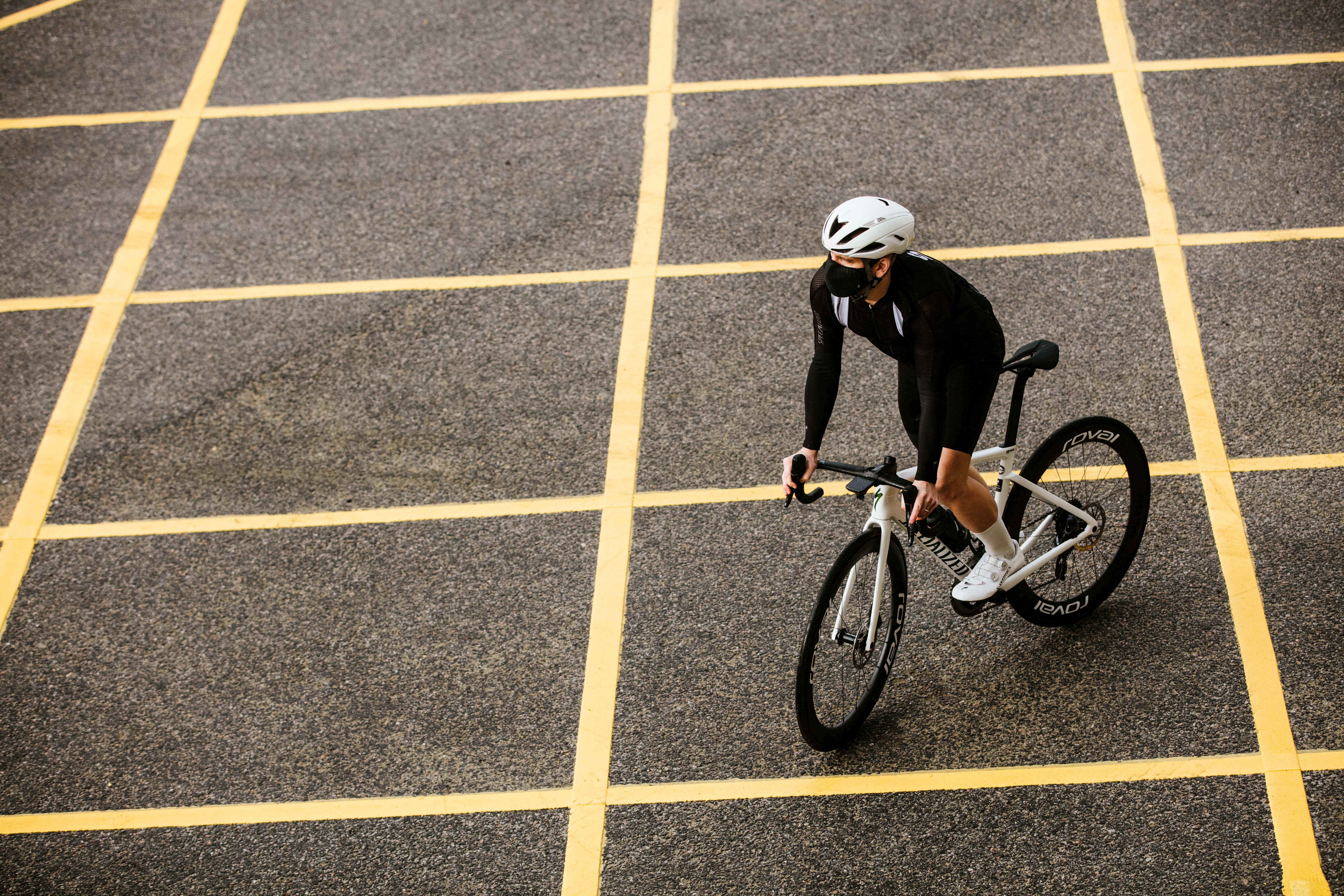 Storm Black Air Mask Active (KN95, reusable facemask) for wholesale on Faire13