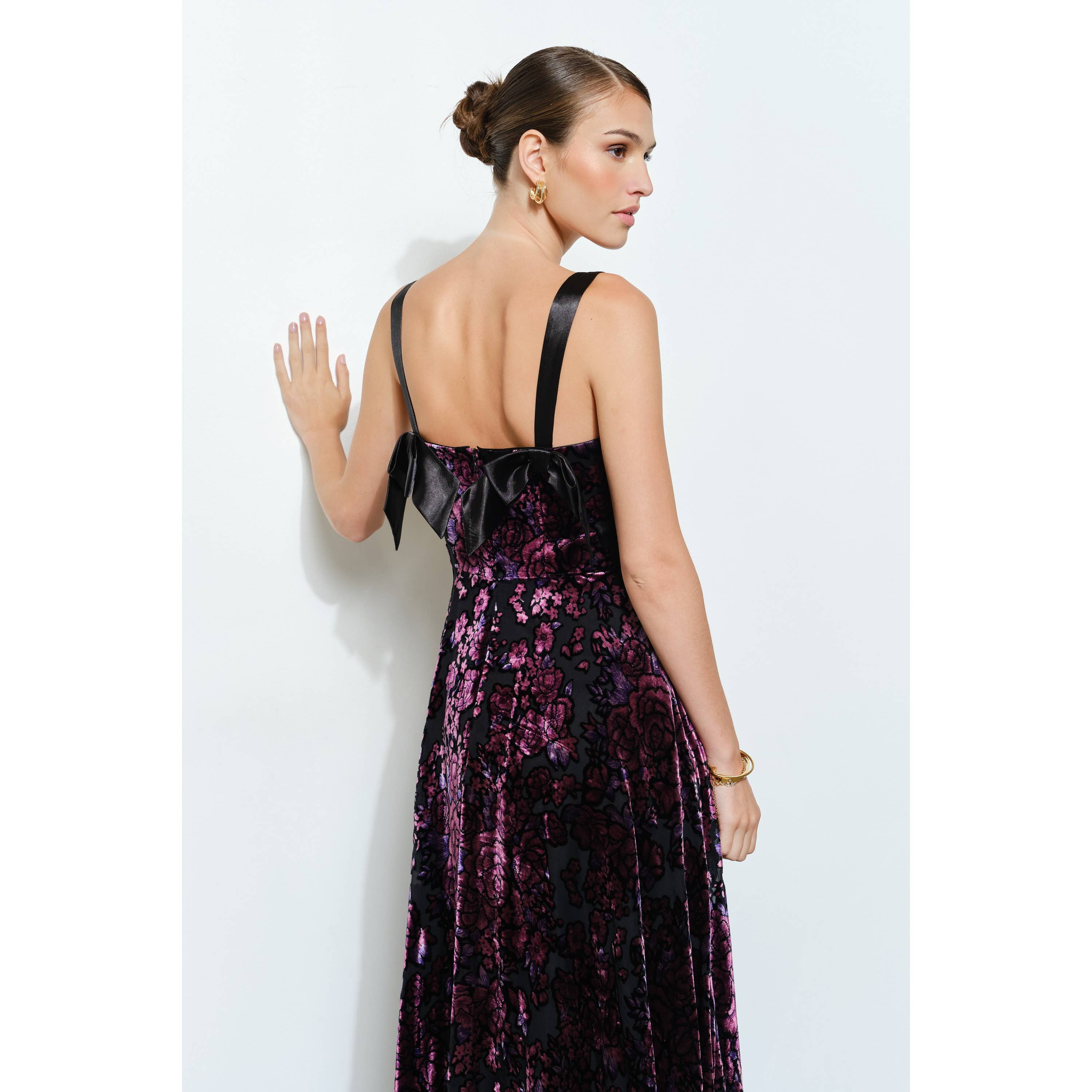 INA – wholesale Dress – Women's – Velvet Floral Bow-Back A-Line Maxi Dress15