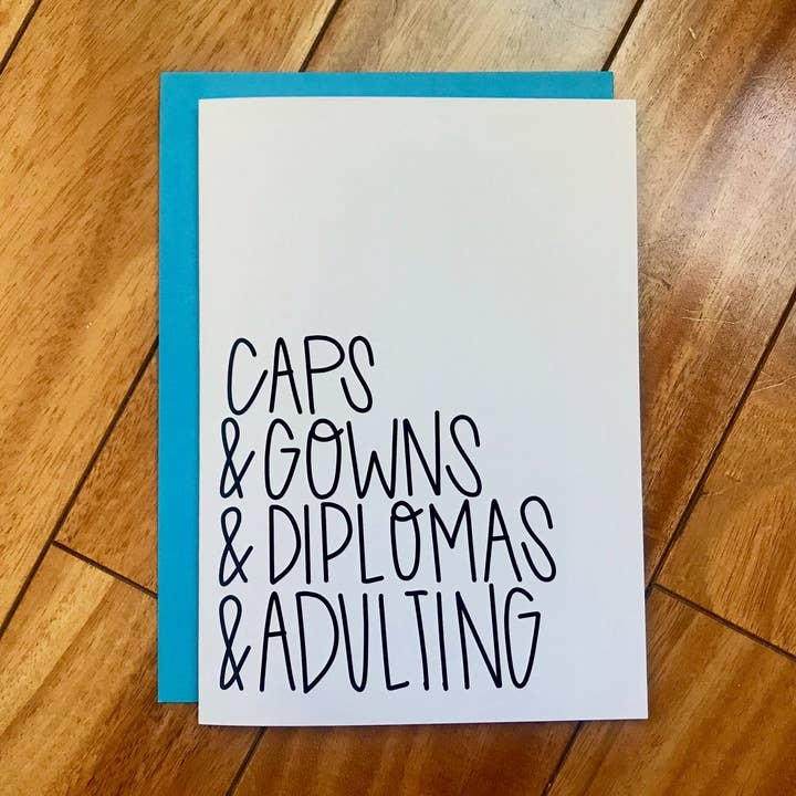 Fun Graduation Card Casquette et robe et carte d'adulte faite à la main pour la vente par Stone Donut Design, LLC