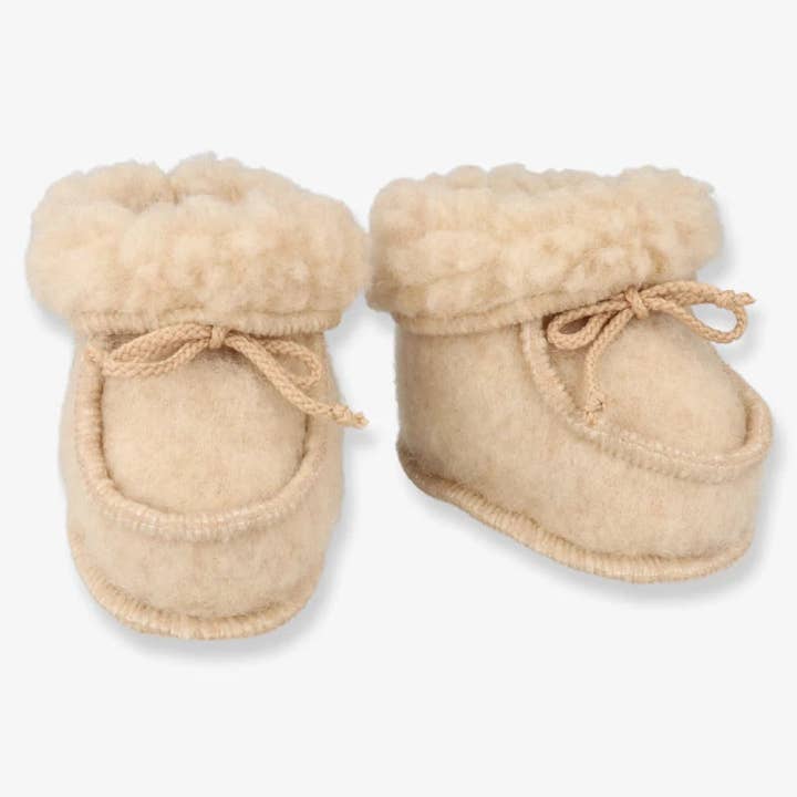 Chaussons pour bébé en laine - Beige (3-6 mois) et autres tendances Résultats pour chausson en cuir bébé en vente B2B. Retours gratuits et paiement à 60 jours sur Faire sur Faire.