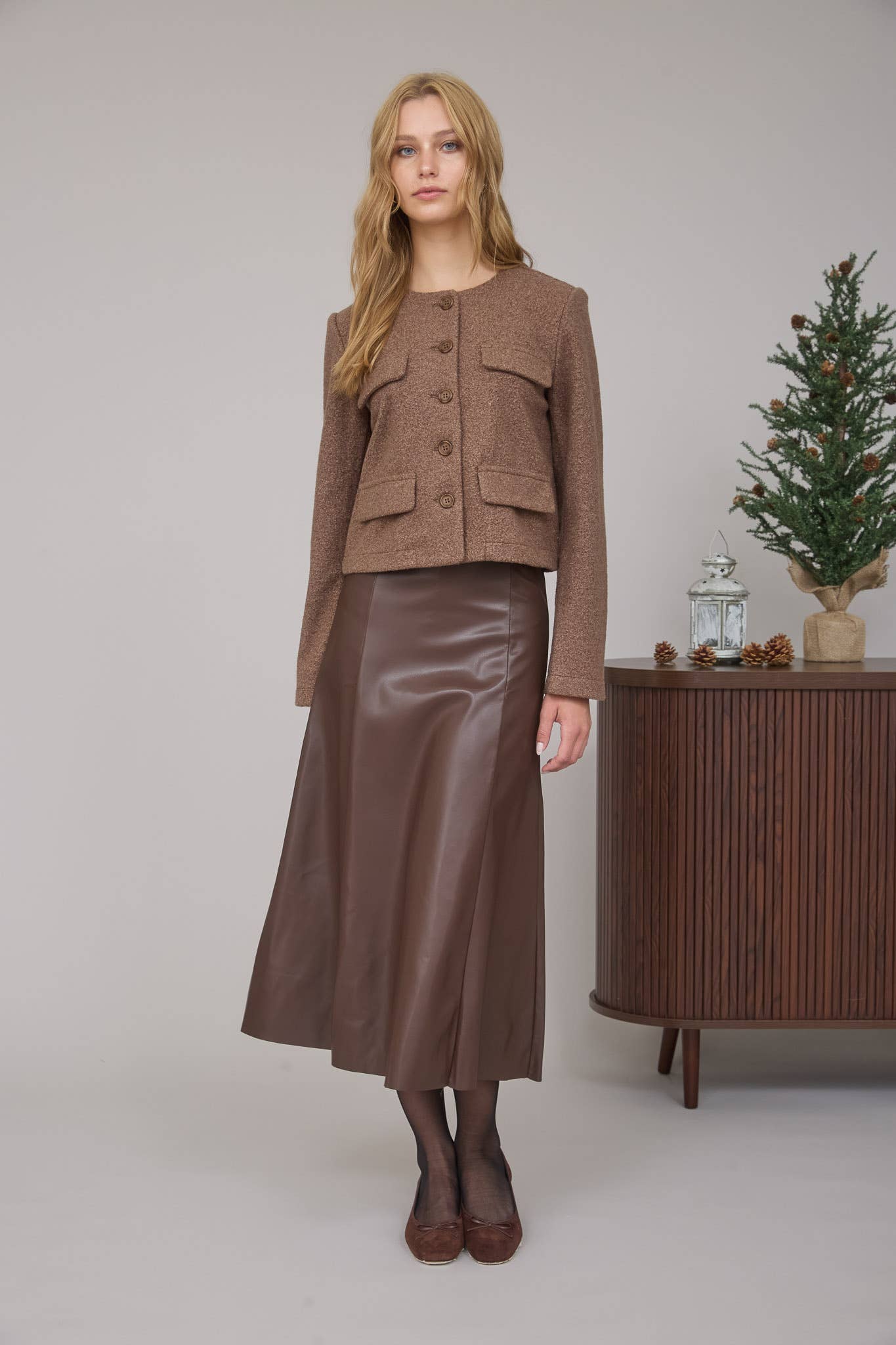 The Workshop Studio - Vente Veste – femme - VESTE EN TWEED UNIE À BOUTONS13