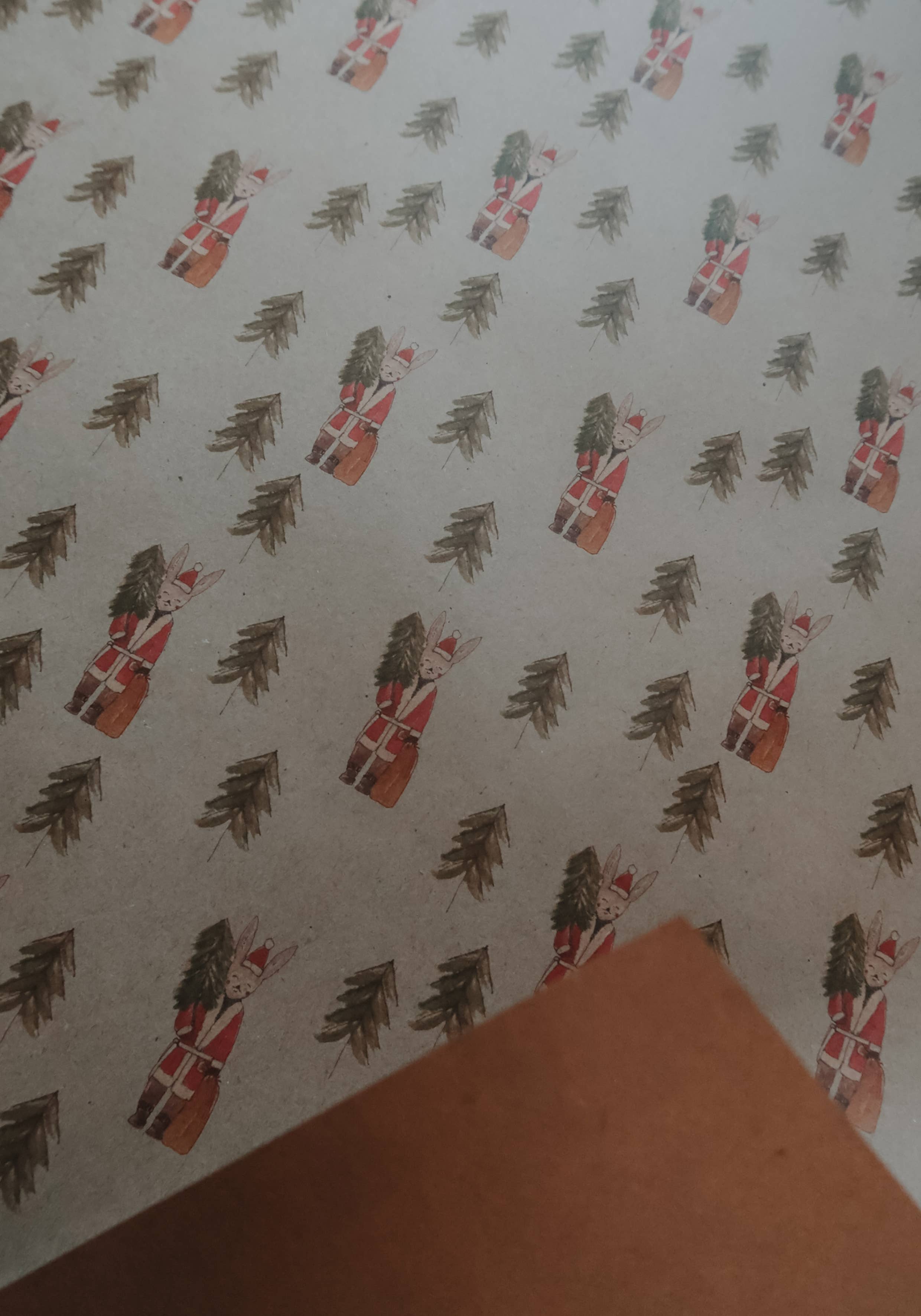 MyDesignPictures – Engroshandel Gavepapir – Gavepapir med kanin og træ på kraftpapir3