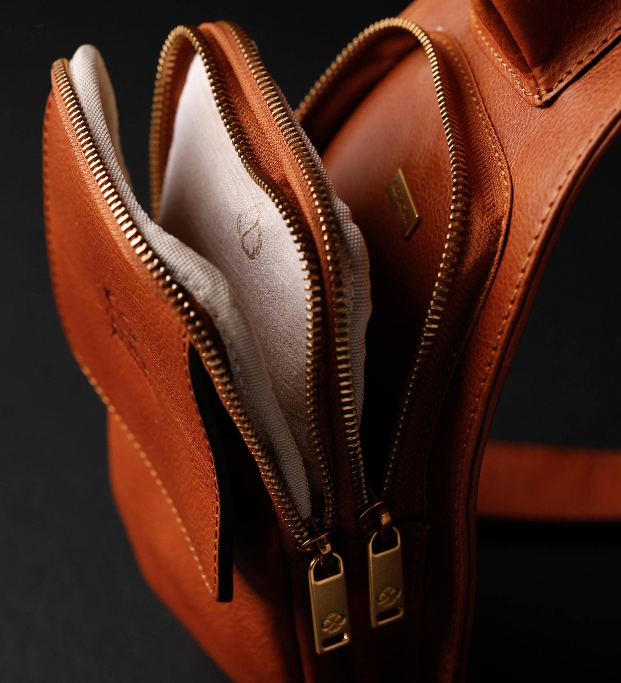 Time Resistance - Venta al por mayor Bolsos bandolera - Unisex - Bolso bandolera de cuero The Monk31