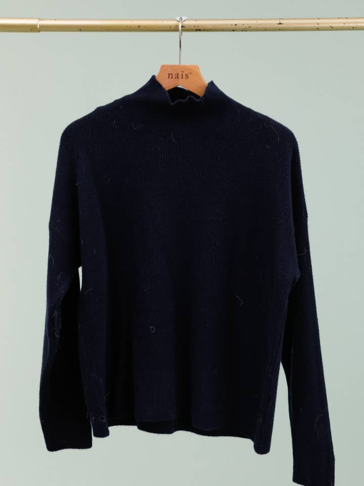 NAÏS PARIS - Wholesale Knit Sweater - Women's - High-neck long-sleeve sweater 100% extra fine merino wool10