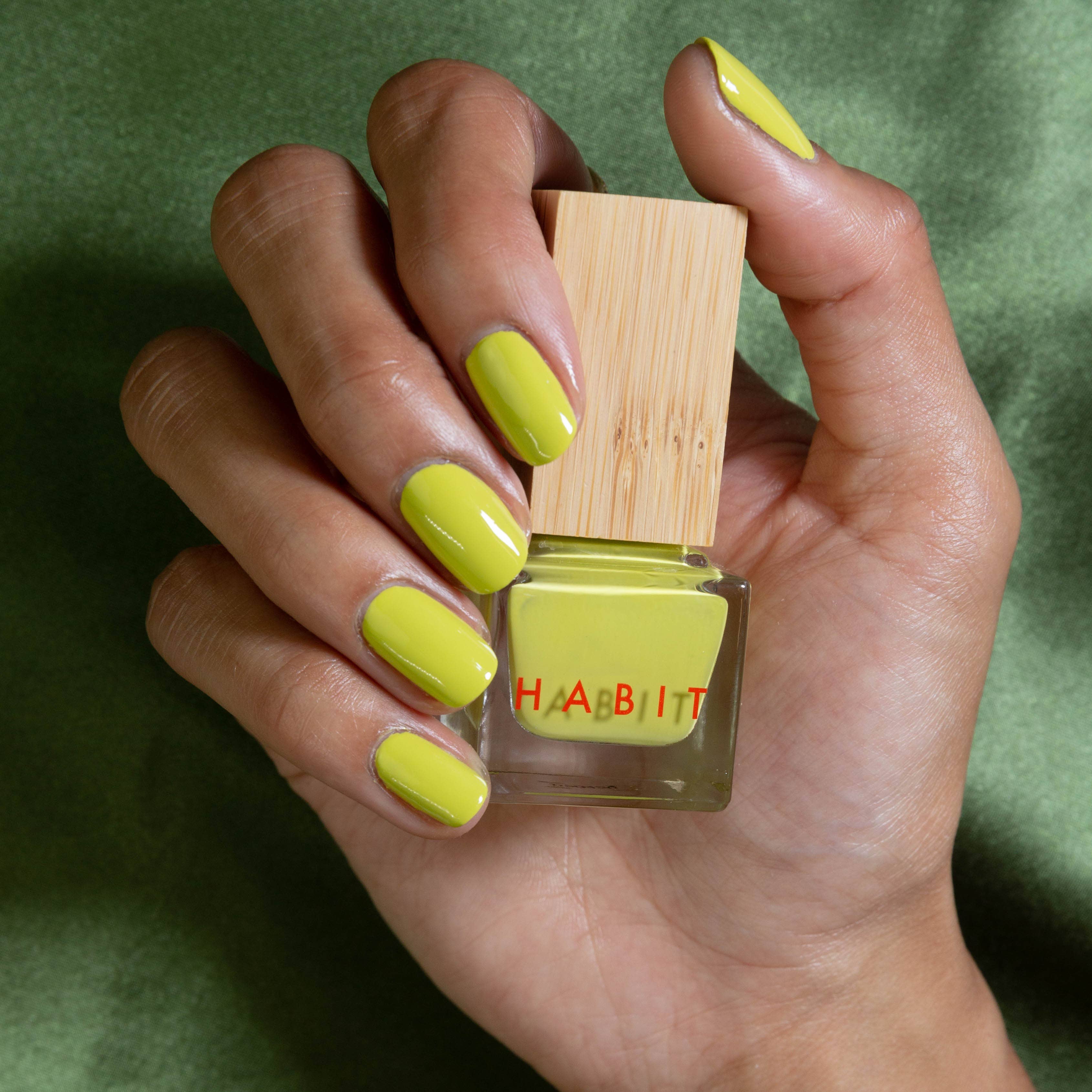 Habit Cosmetics – Esmalte por atacado – 54 Let's Call It a Chartreuse - Esmalte verde-amarelo híbrido1
