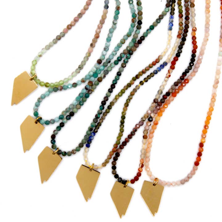 Mini-Stein-Goldanhänger-Halskette des Bundesstaates Nevada für den Großhandel von LIZOU