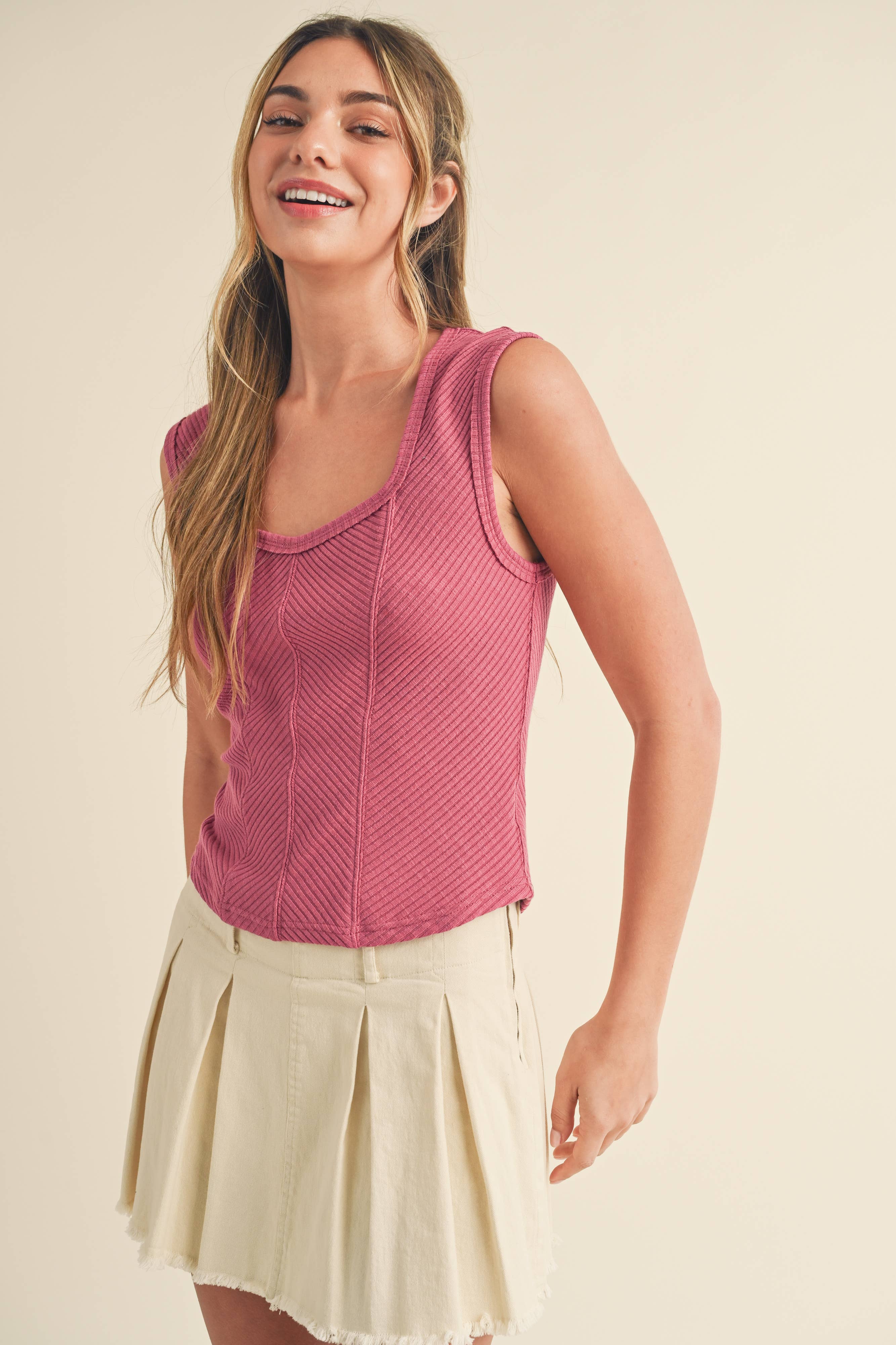 AEMI + CO – Engroshandel Tanktop – Kvinder – 8261DK Adelle Sweetheart Hals Tanktop 544