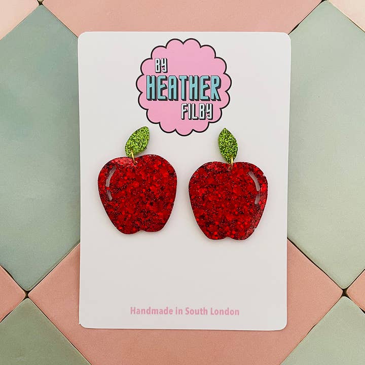 Rode oorbellen met Apple glitter voor wholesale door By Heather Filby