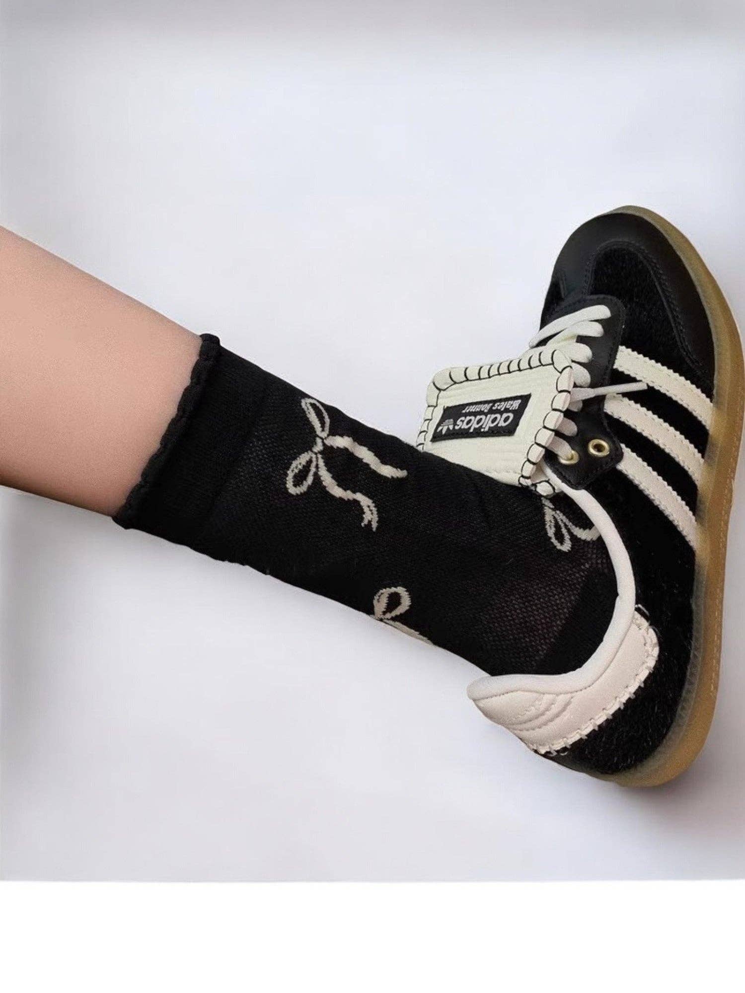 AK Brand - Vendita all'ingrosso Calzini - Donna - Calzini da donna alla caviglia con fiocco a nastro e bordo arricciato6