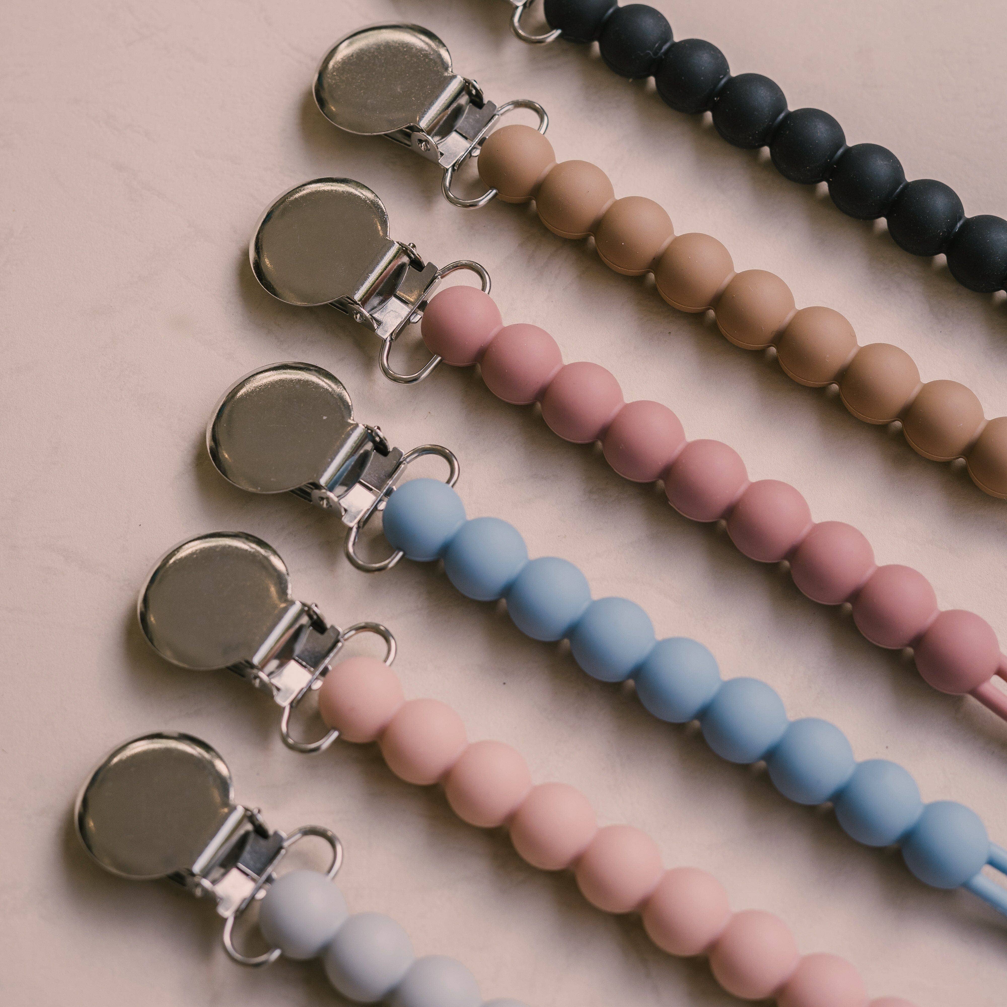 Zao & Co - Wholesale Fopspeenclip - Baby - "Poppy" speenkoord van silicone0