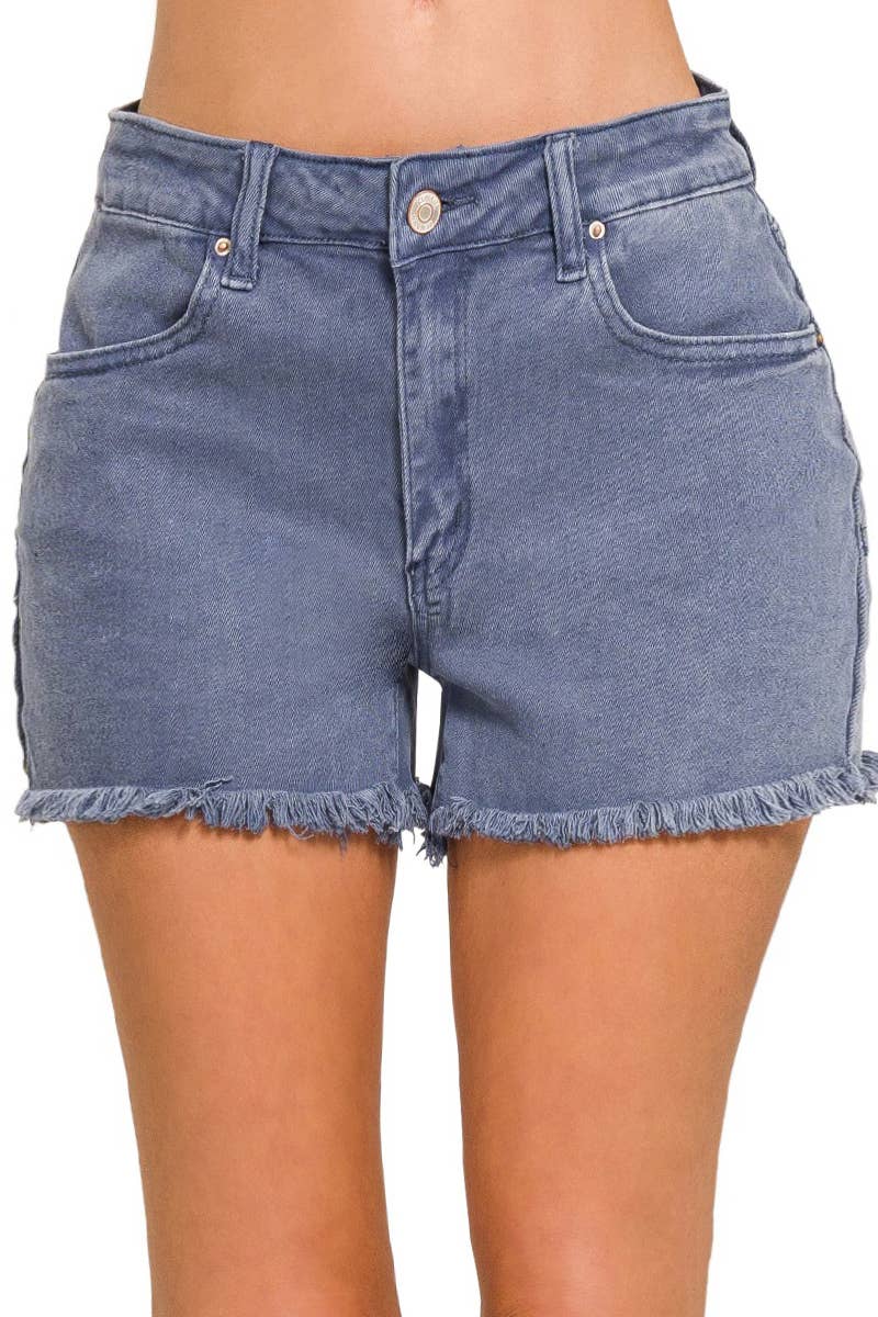 42POPS – Großhandel Shorts – Damen – 42POPS hochgeschnittene Denim-Shorts mit rohem, ausgefranstem Saum11