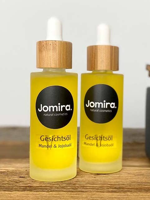 Almond & jojoba oil face oil for all skin types for wholesale by Jomira natural cosmetics