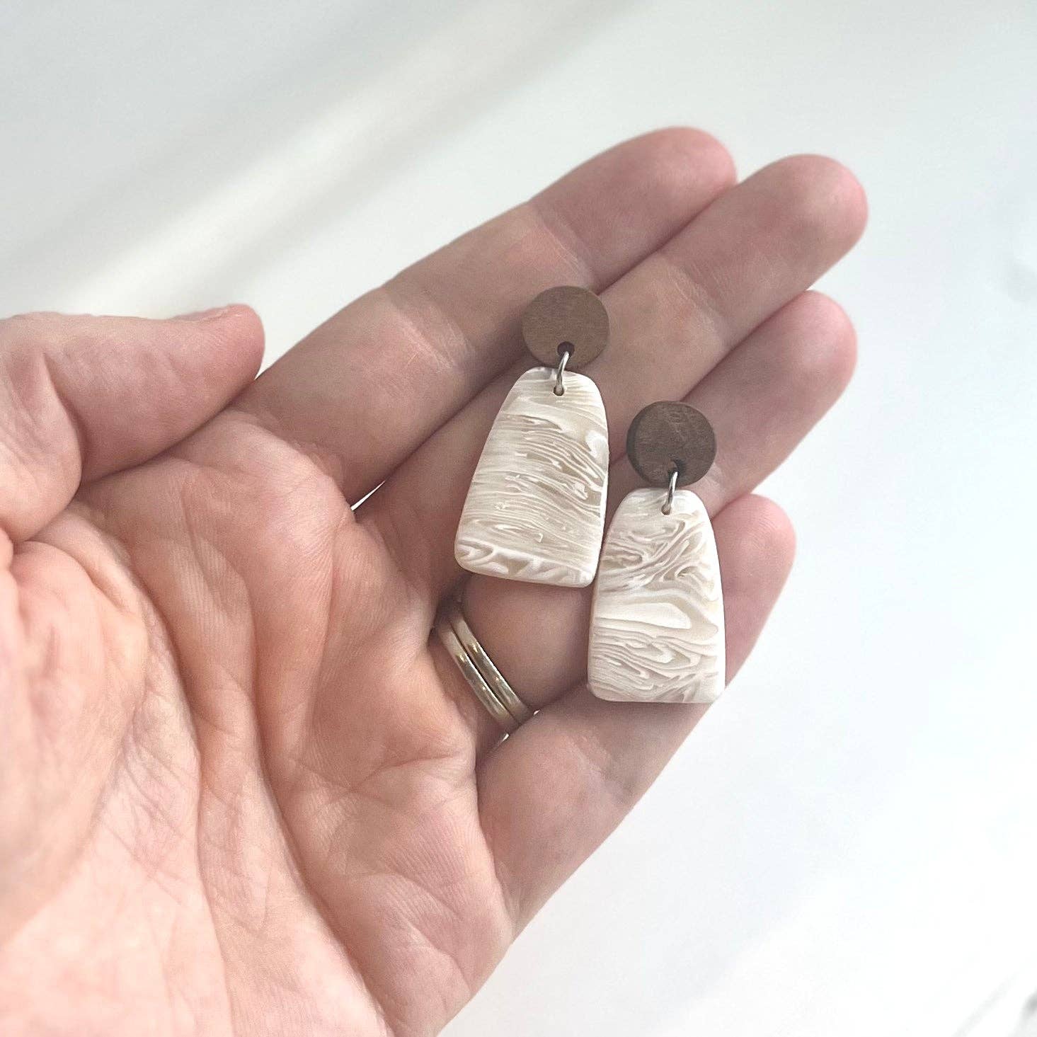 Courage & Calling - Wholesale Dangle Earrings - Norah Dangles in Pristine Abalone