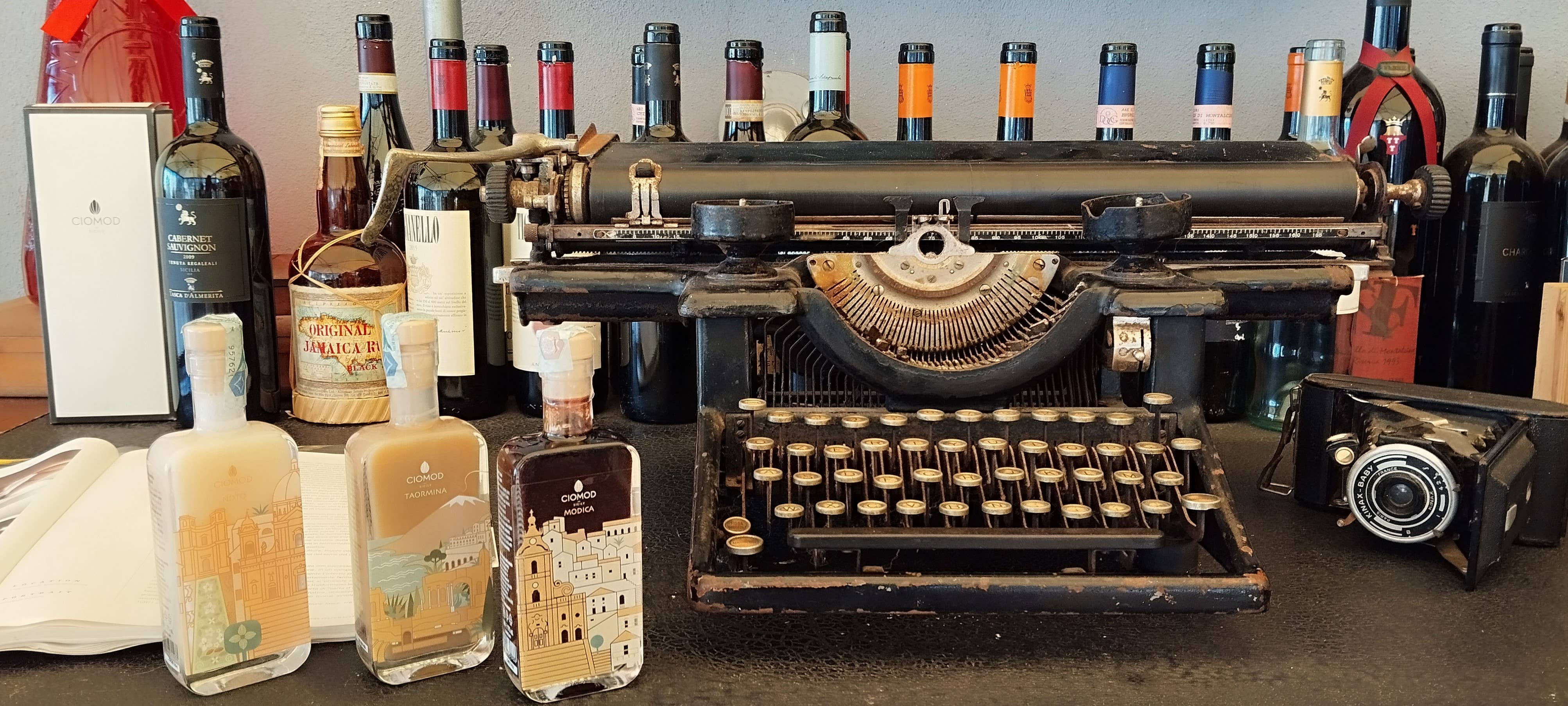 XOCOA SRL - Wholesale Liqueur - LIQUORE AL CACAO SPECIAL EDITION "MODICA PATRIMONIO UNESCO"3