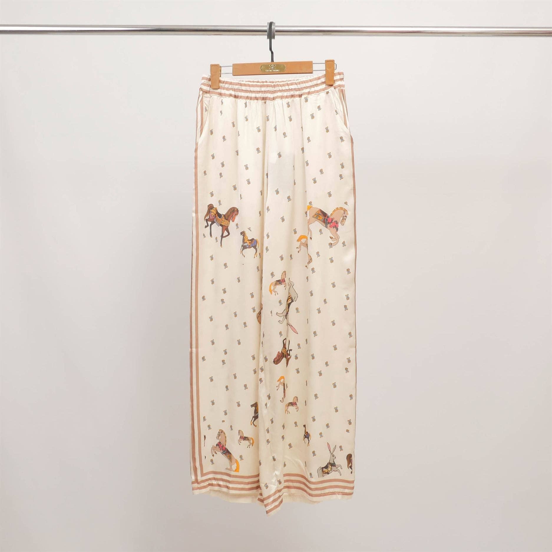 Cecile Wang - Wholesale Pants - Women's - Carousel horse print pants KD9088VS-61