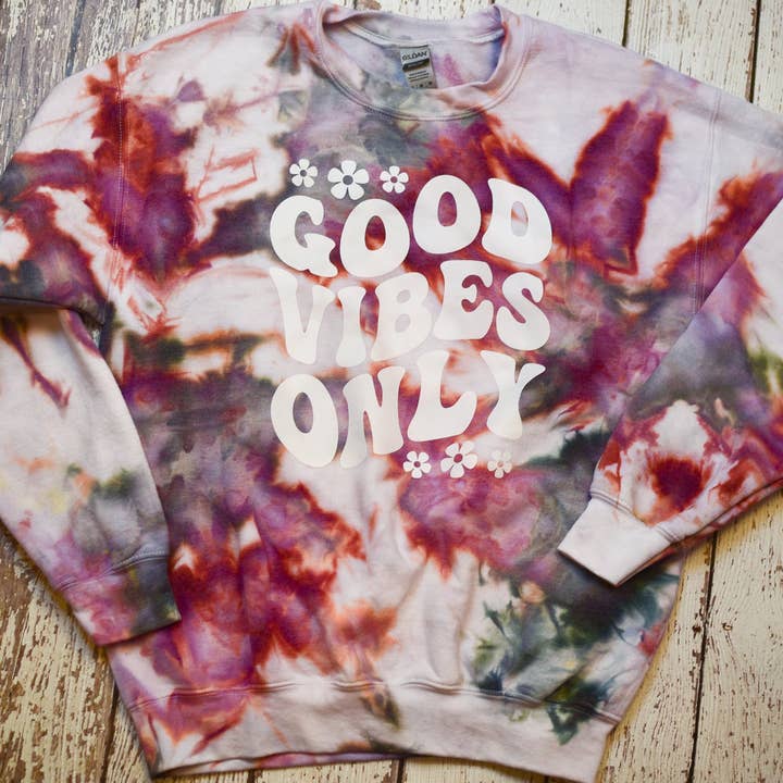Sweat-shirt Good Vibes Only pour la vente par Joyful Rose Designs