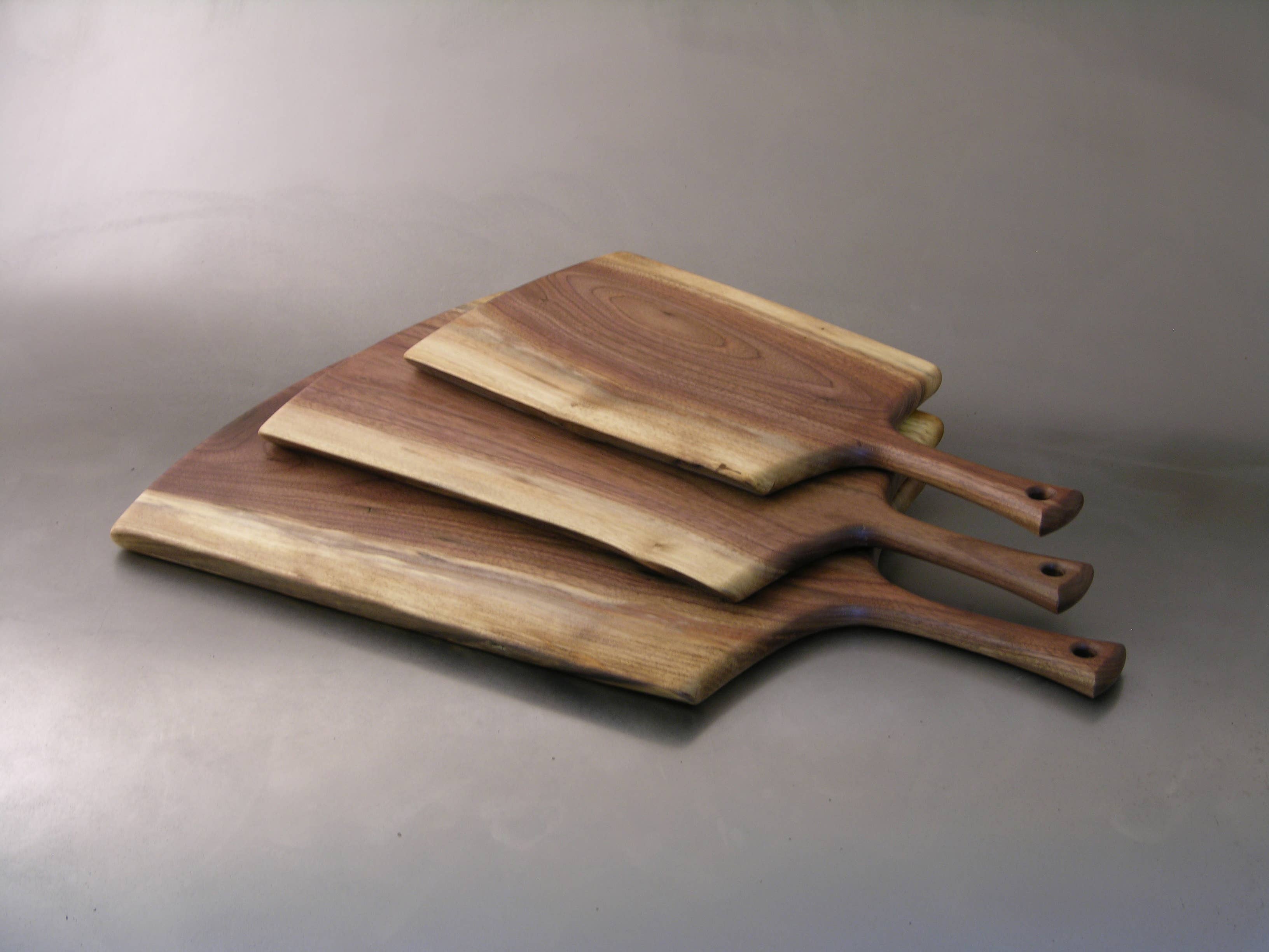 Petermans Boards and Bowls Inc. - Wholesale Cutting Board - 21" BLACK WALNUT SERVING BOARD W/ HANDLE4