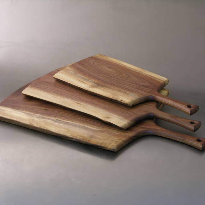 Petermans Boards and Bowls Inc. - Wholesale Cutting Board - 21" BLACK WALNUT SERVING BOARD W/ HANDLE4