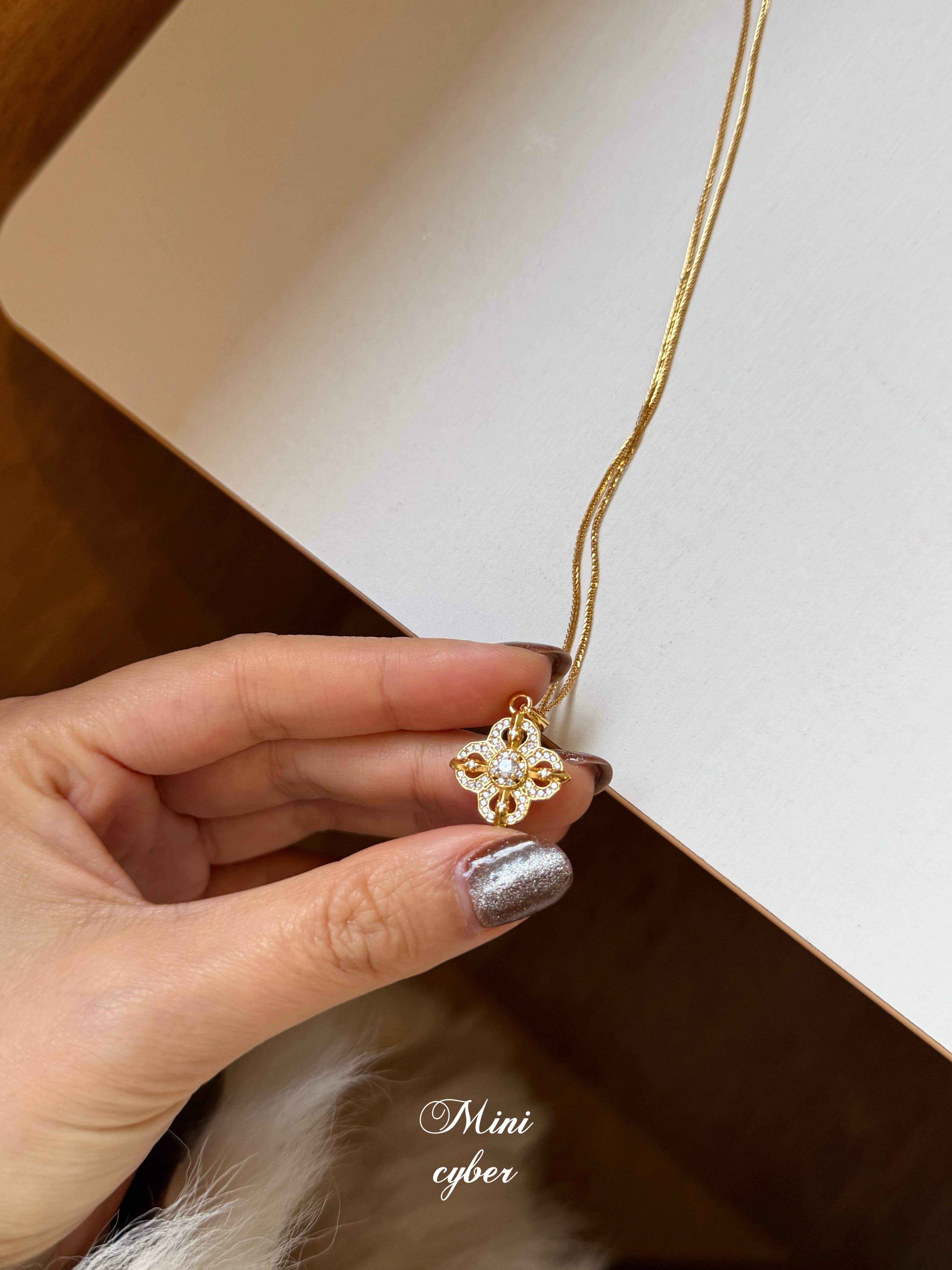 MINICYBER STUDIO - Wholesale Pendant/Charm Necklace - Vajra Dorje Necklace2