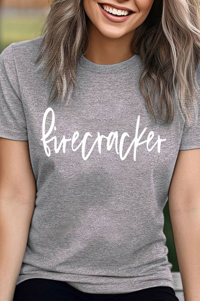 Top Avenue – T-shirt estampada - Mulher por atacado – Firecracker, 4 de Julho, PLUS T-Shirt Unissex Gola Redonda20