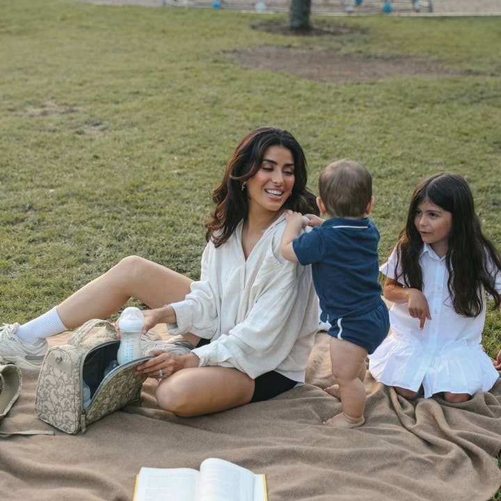 JuJuBe - Wholesale Diaper Bag - Baby - Insulated Bottle Bag Paisley Floral6