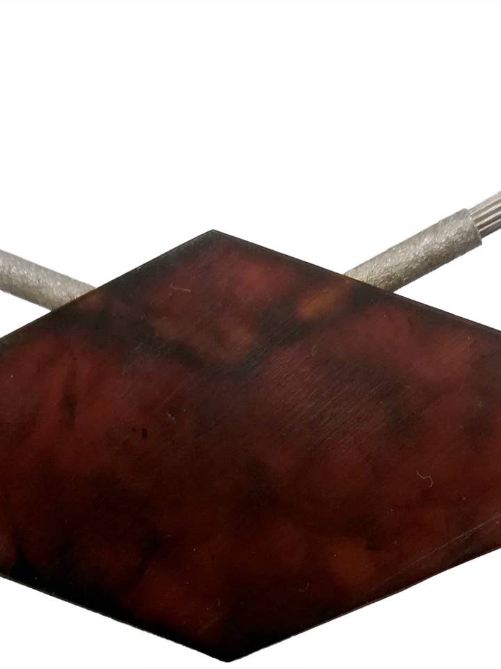 Einzigartige diamantförmige Kirschbernstein-Halskette für den Großhandel von Mia's Polish Treasures